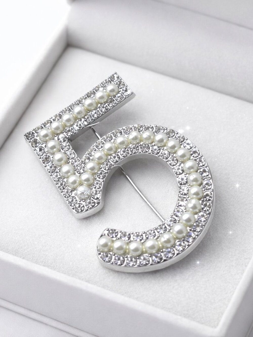 Gorgeous No. 5 Crystal & Pearl Brooch / Pin Luxury Designer Silver Number Five